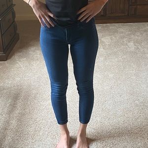 Abercrombie & Fitch Cropped Jeans